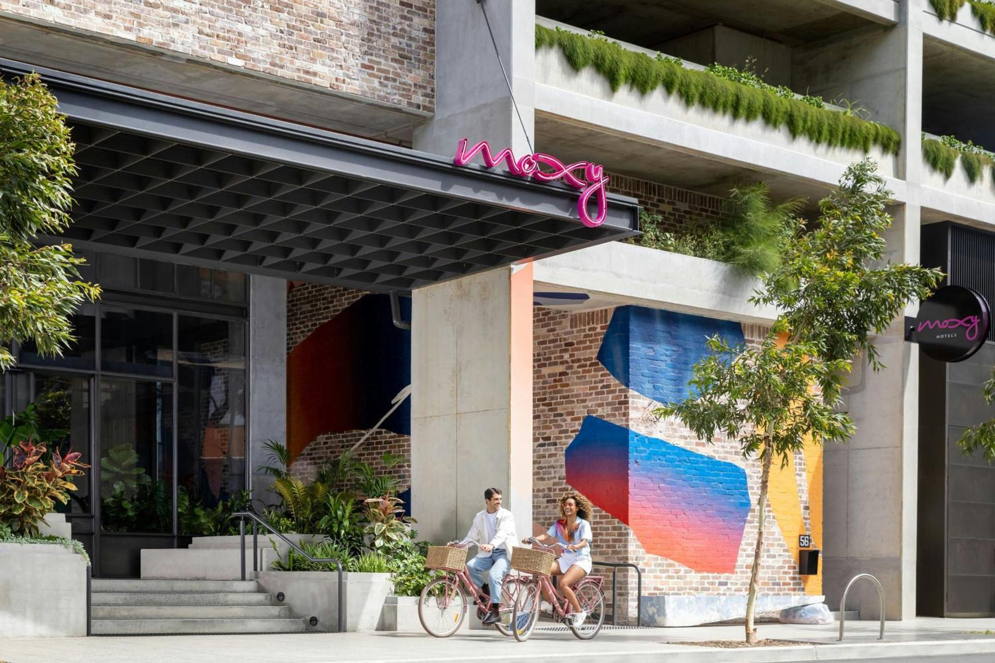 ホテル Moxy Sydney Airport エクステリア 写真